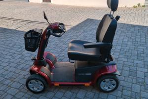 Scooter elettrico per utenti mobilità ridotta