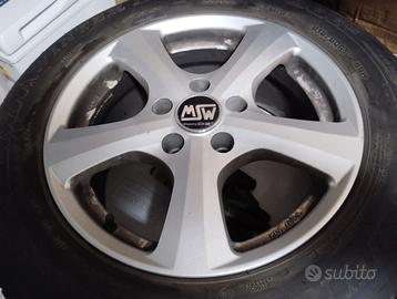 Cerchi in lega OZ da 16 + Goodyear 215/60 16 inv.