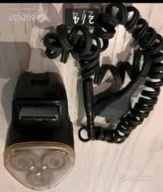 Rasoiio elettrico con taglia basette