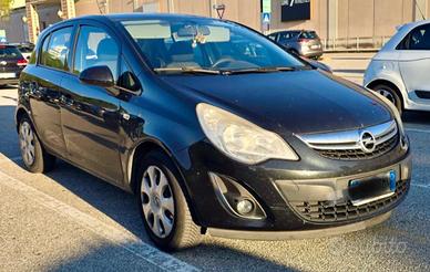 Opel corsa 1.2 85CV benzina gpl 2013
