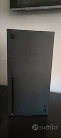 XBOX Series X - 1TB (con disco) + 2 gamepad