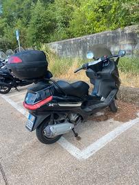 Piaggio xEvo 250