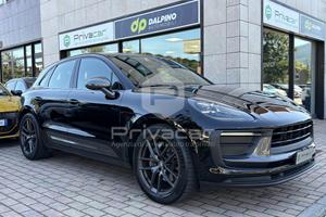 PORSCHE Macan 2.0 T