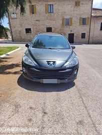 Peugeot 308 SW (station wagon)