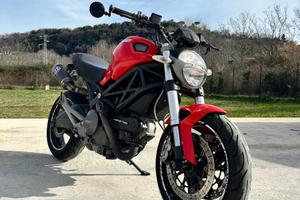 Ducati Monster 696 depotenziata A2- 2010