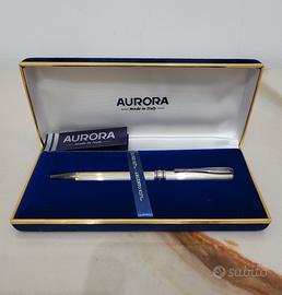 Penna a sfera Aurora in Argento Massiccio 925.
