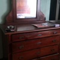 Mobili e oggetti come in foto