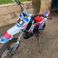 Moto pit bike