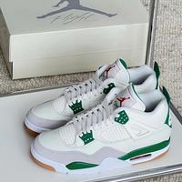 Jordan 4 Retro SB verde pino taglia 44