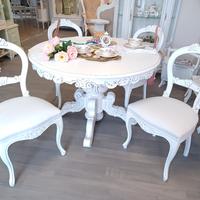 Tavolo e sedie shabby chic Mobili usati