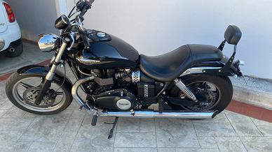 Triumph Speedmaster 865