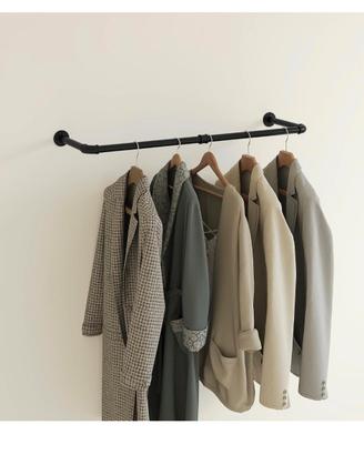 Asta portabiti da guardaroba