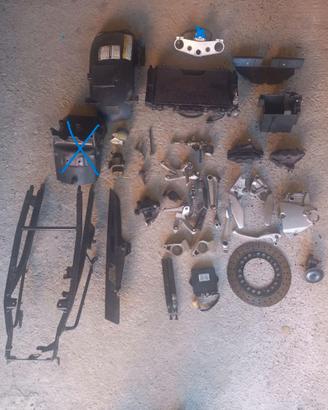 pezzi yamaha fzr 1000 exup 90