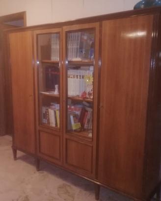 Libreria con  vetrina