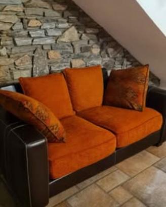 Divano 2 posti comodo 170 cm – ben tenuto