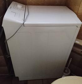 Lavatrice Indesit carico dall'alto 6Kg