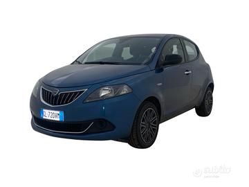 Lancia Ypsilon III 1.0 firefly hybrid Silver Plus 