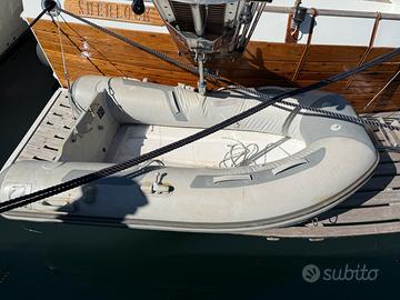 Tender Zodiac 250 chiglia rigida