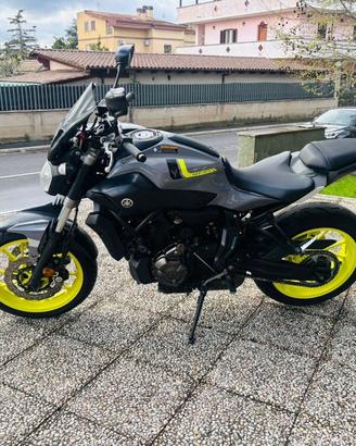 YAMAHA MT-07 TUTTO INCLUSO ANCHE PASSAGGIO MINI