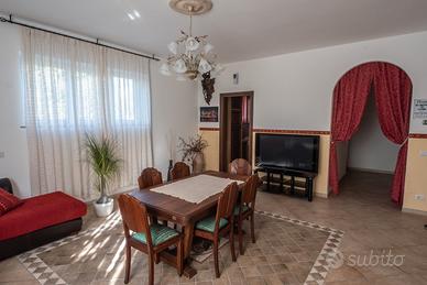 Appartamento in villa di 98 mq - viterbo, bagnaia