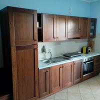 cucina con intero arredamento 