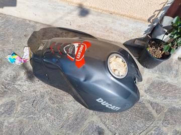 serbatoio ducati monster