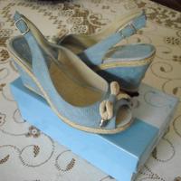 Sandali zeppa jeans e corda