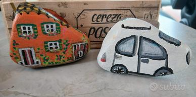 sassi decorati a mano 