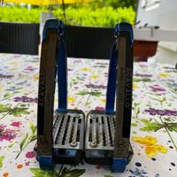 Staffe di sicurezza Acavallo blu