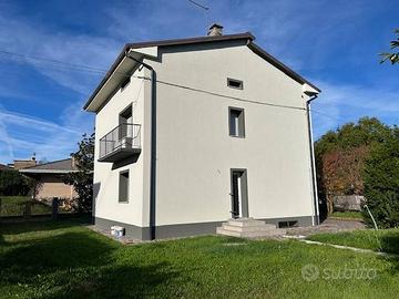 TAVAGNACCO ADIACENZE (UD) VILLA SINGOLA