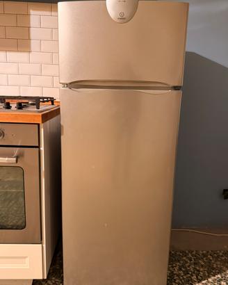 Frigorifero indesit