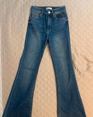 Jeans Pull and Bear a Zampa