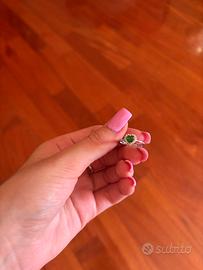 Anello con cuore verde regolabile