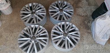 cerchi in lega  da 16" originale  VW TROC 