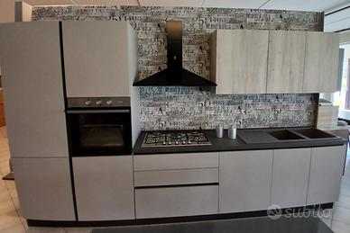 CUCINA NUOVA CM. 365 CON GOLA