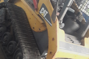 Minipala Caterpillar 247b