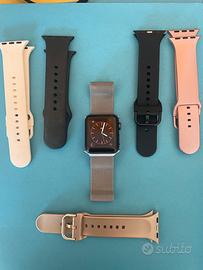 Apple Watch + cinturini + caricatore