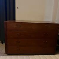 Cassettiera in legno massello