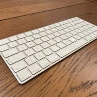 Apple Magic Keyboard (2015)