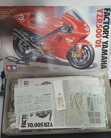 Tamiya Yamaha Factory '01  1/12