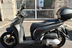 Sh 300 i Sport ABS nero opaco 2018 Led