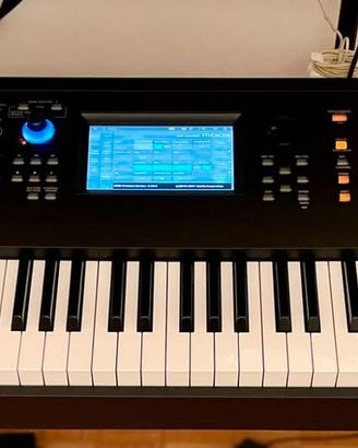 YAMAHA MODX8 SINTETIZZATORE CON CUSTODIA ORIGINALE