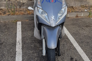 Peugeot Geopolis 250