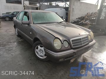 MERCEDES-BENZ CLASSE E W210 E 220 D 95CV ricambi