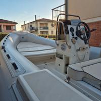 Gommone Master 540, motore Suzuki DF100A, carrello