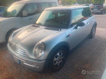 mini x cambio auto 5 porte