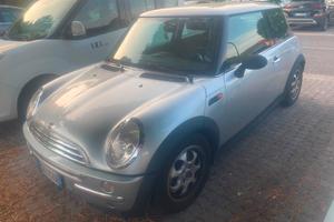 mini x cambio auto 5 porte