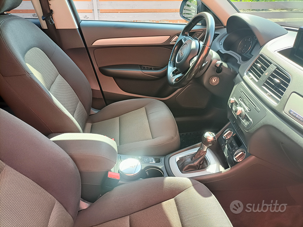 Audi Q3 quattro s tronic OR5596