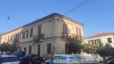 Appartamento di 200 m² con più di 5 locali a Orton