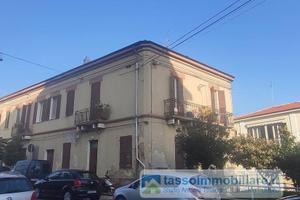 Appartamento di 200 m² con più di 5 locali a Orton